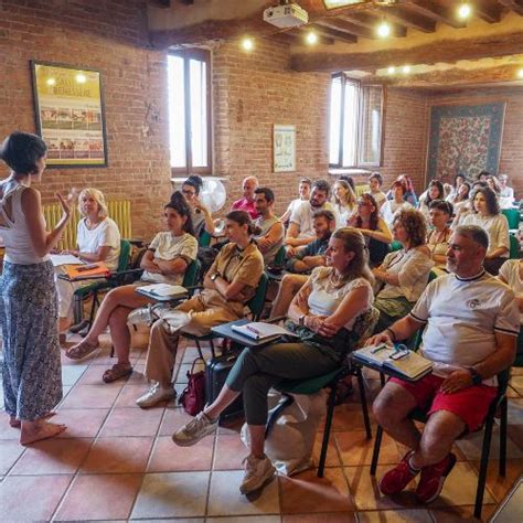 Scuola di Naturopatia, in Aula e Online .